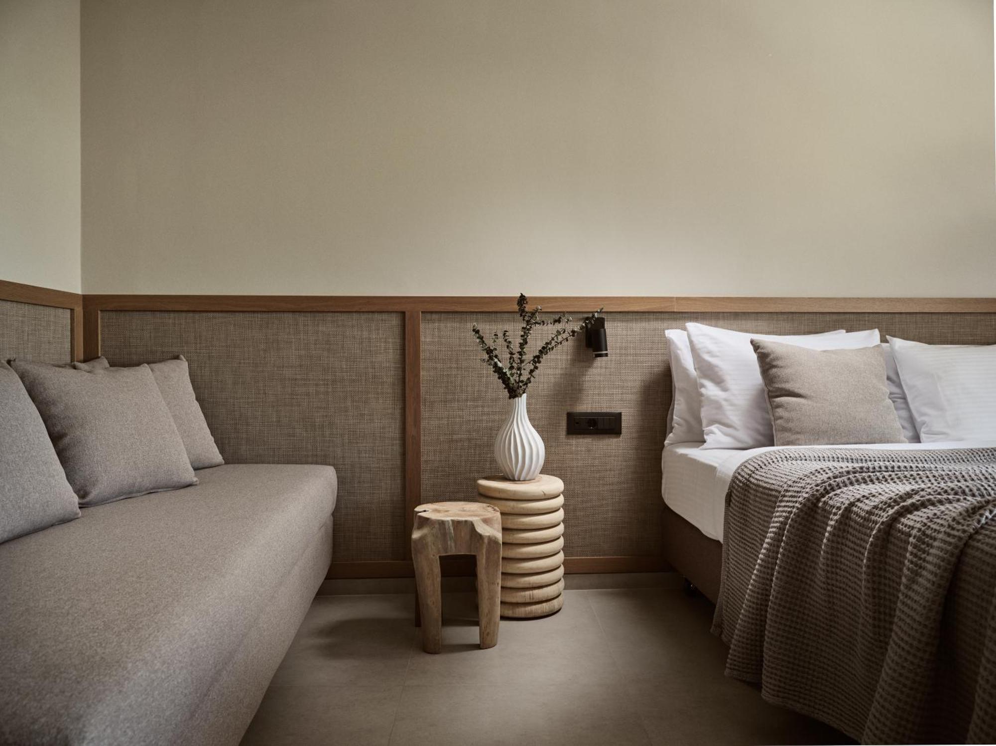 Alamis & Aparthotel 4*