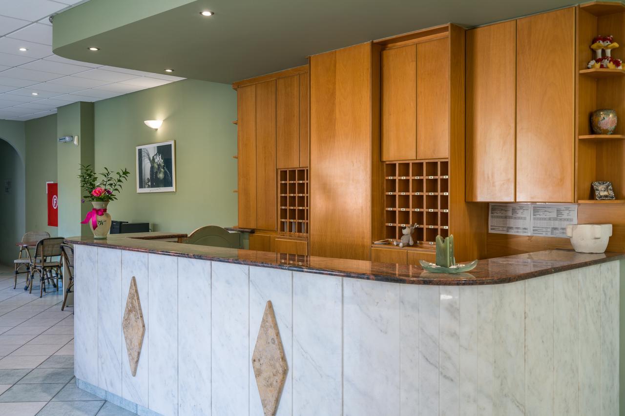 Aparthotel Alamis & 4*